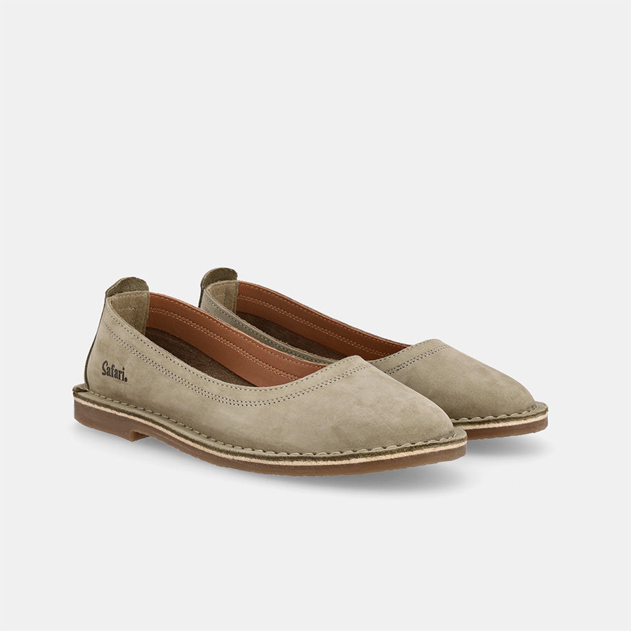 Ladies Piper Pump in Olive